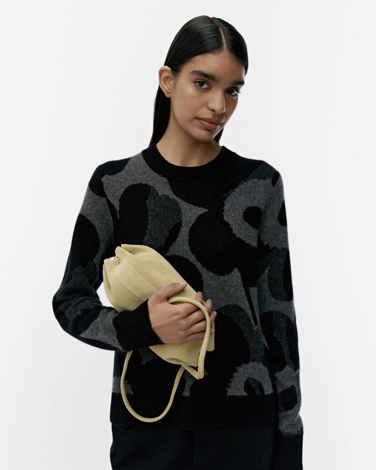 Pikku Karla Shoulder Bag