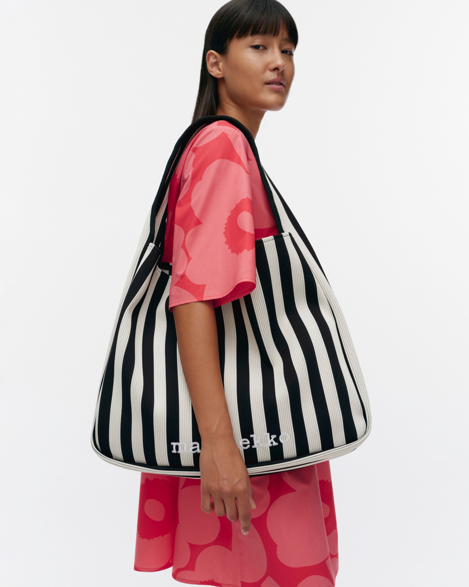 Knitted Bag Large Merirosvo shoulder bag