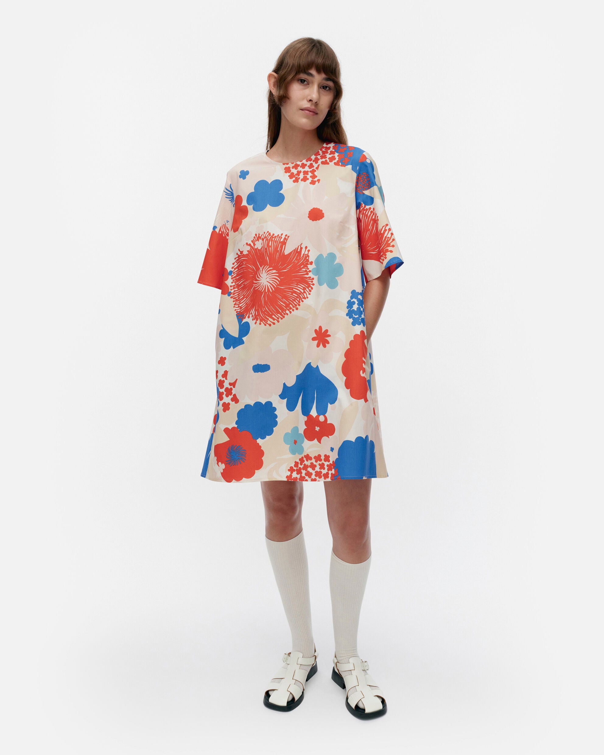 Kukkiva Suvikimppu dress