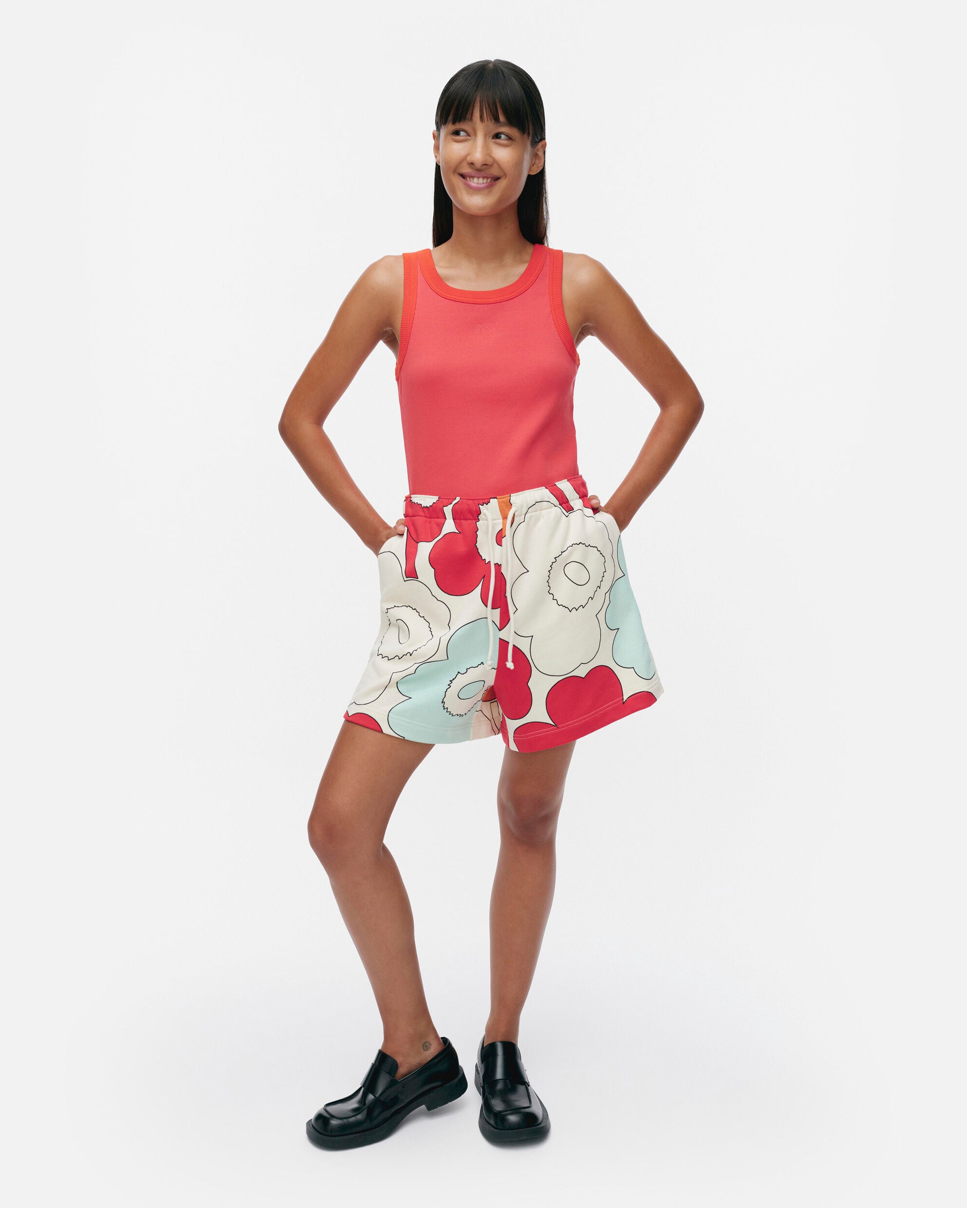 Miksaus Piirto Unikko kioski shorts