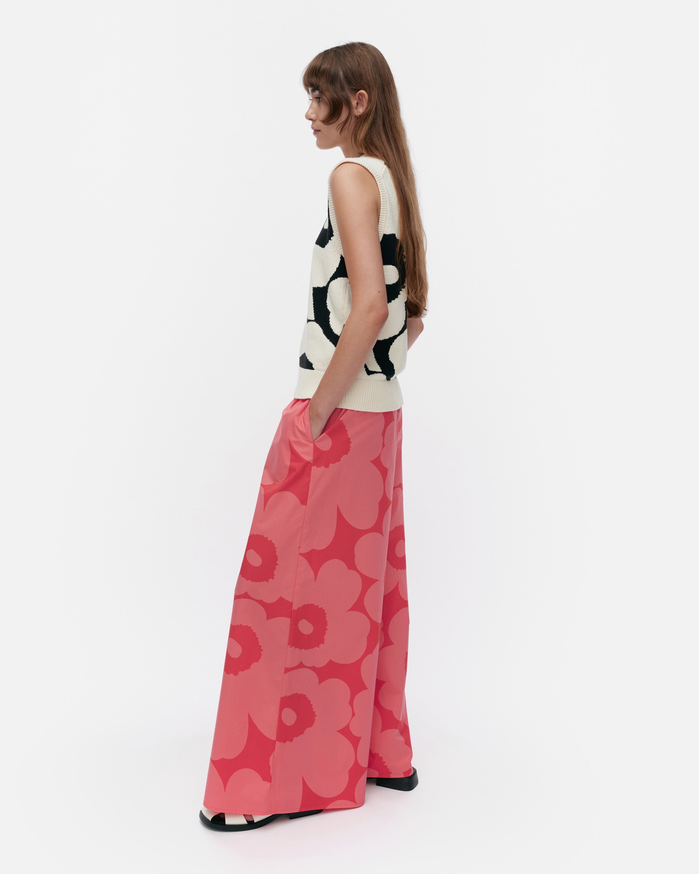 Pioneeri Unikko knitted cotton vest