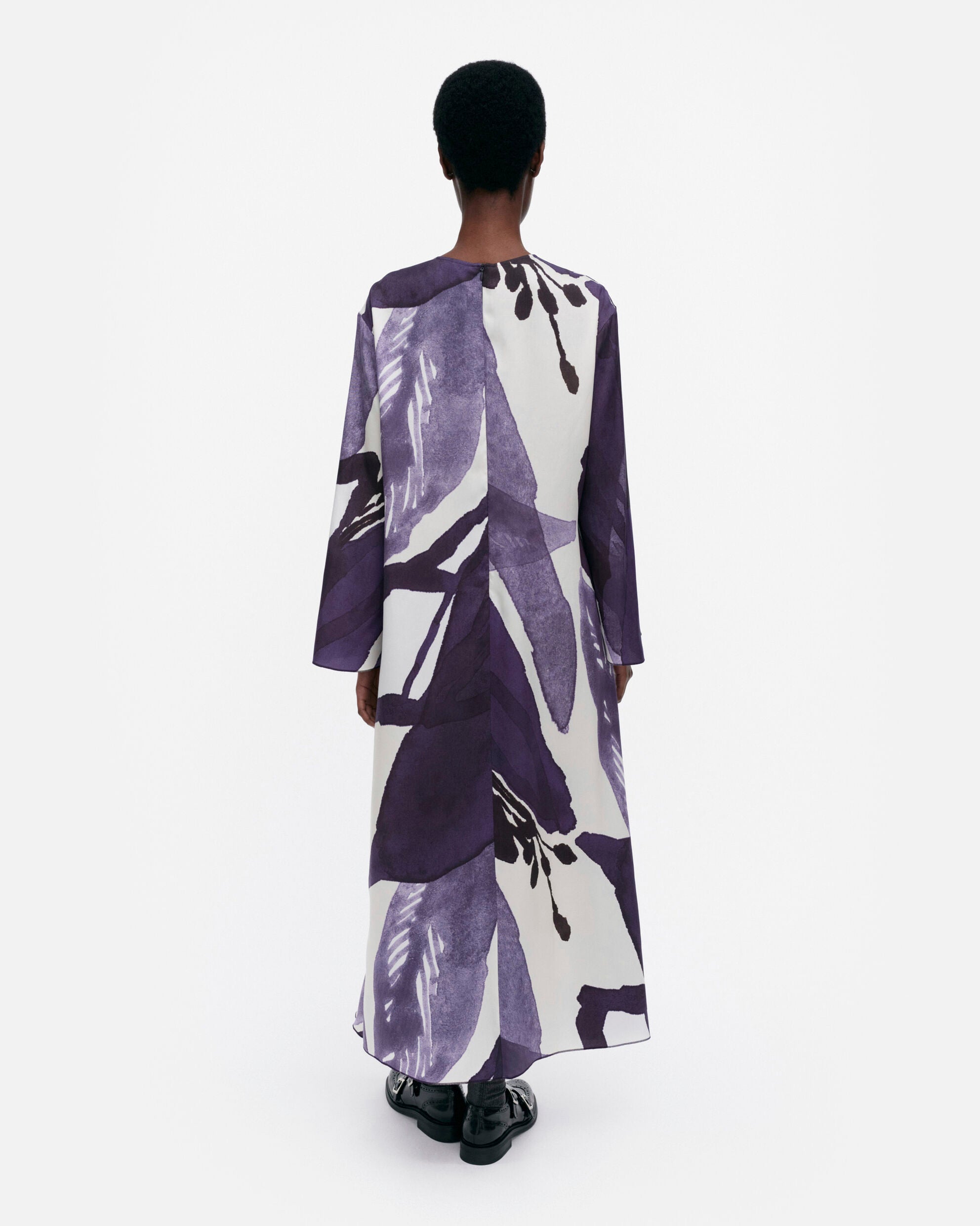 Fluidi Kylmänkukka dress