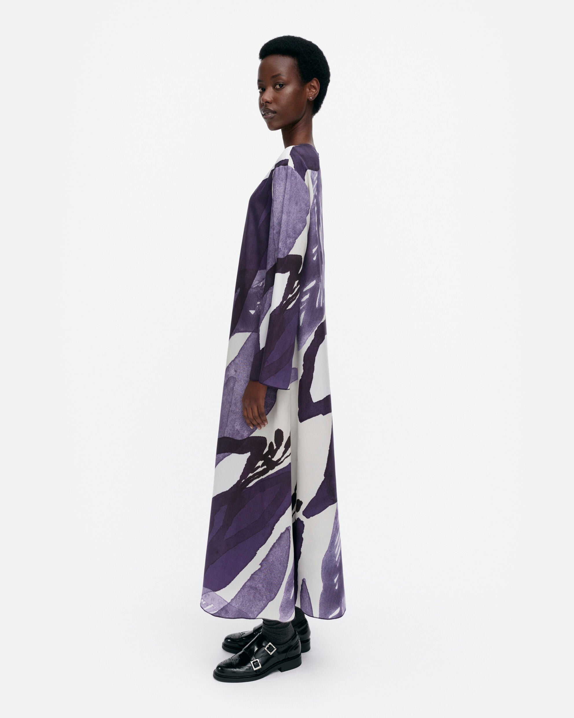 Fluidi Kylmänkukka dress