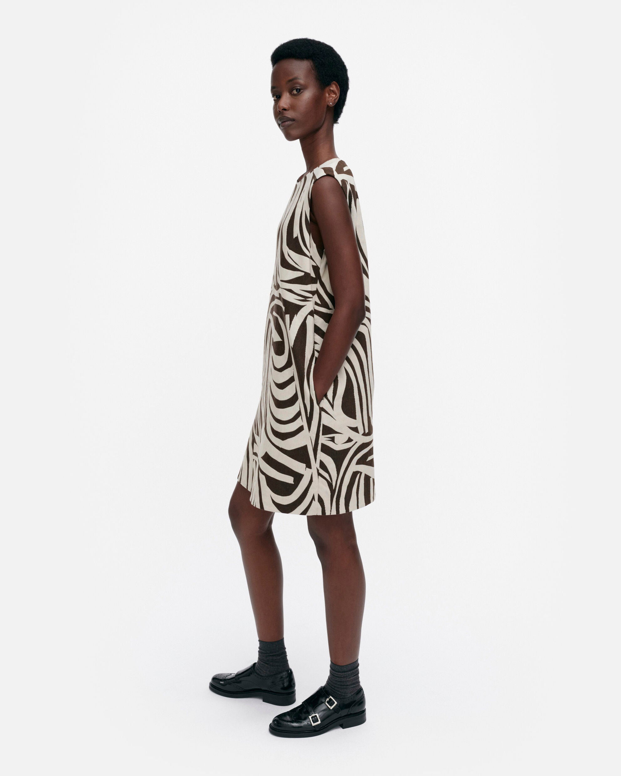 Hahmo Jokuraita dress