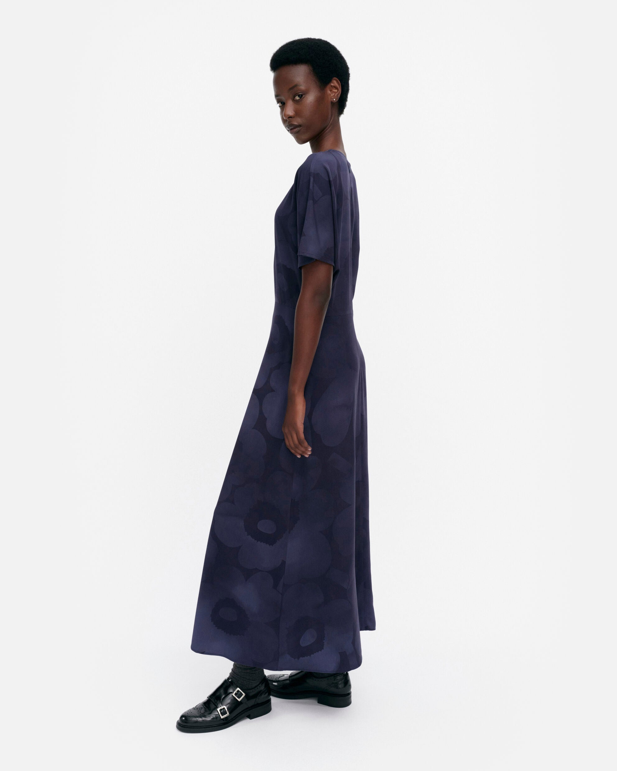 Heleä Akvarelli Unikko dress