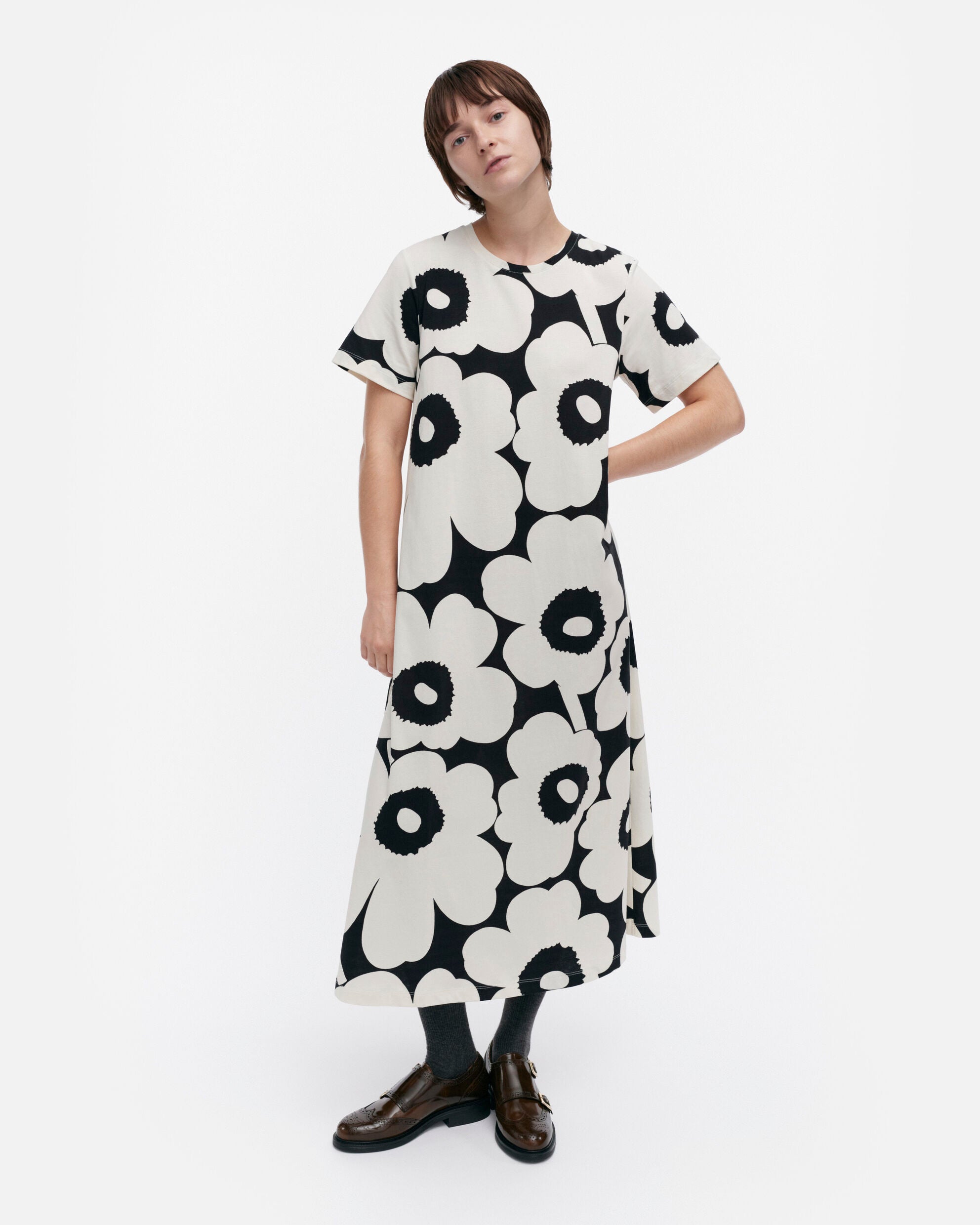 Pisteinen Unikko dress