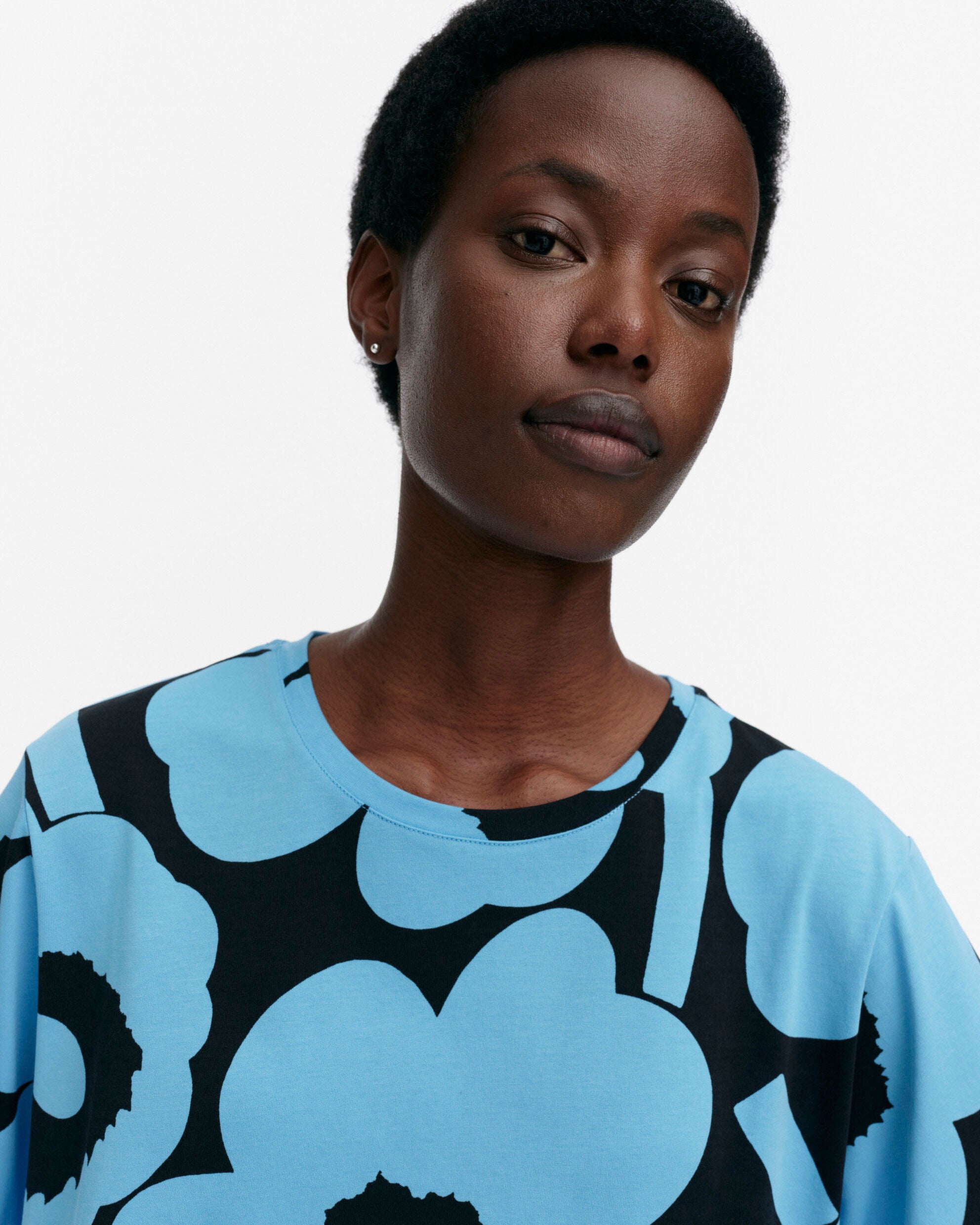 T-shirt Tunnit Unikko