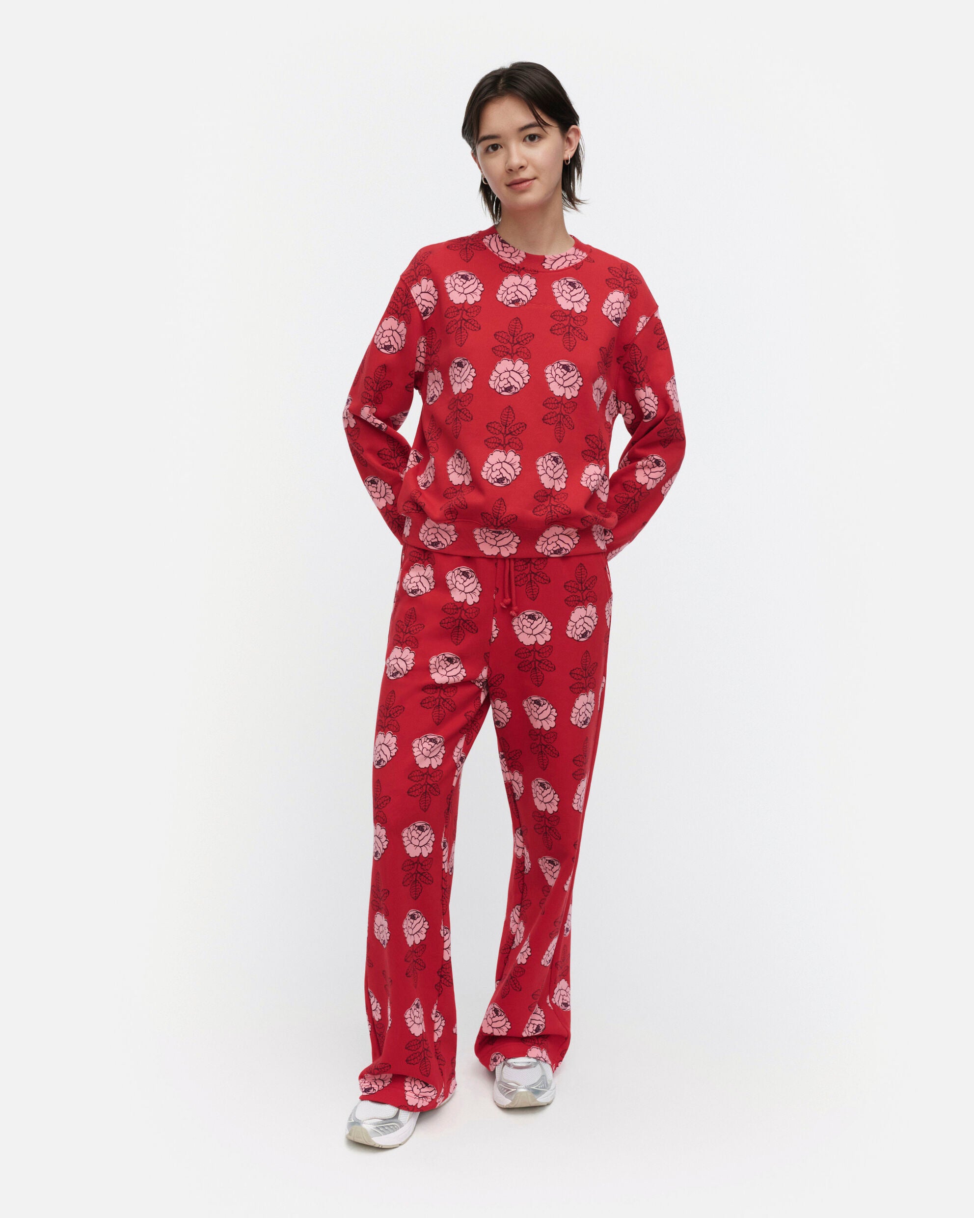 Leiot Vihkiruusu Kioski sweatshirt