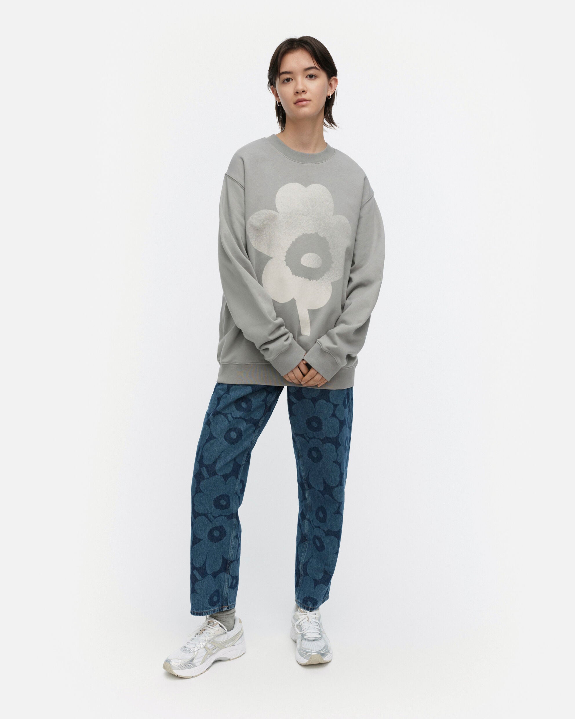 Loisto Unikko Placement Kioski sweatshirt