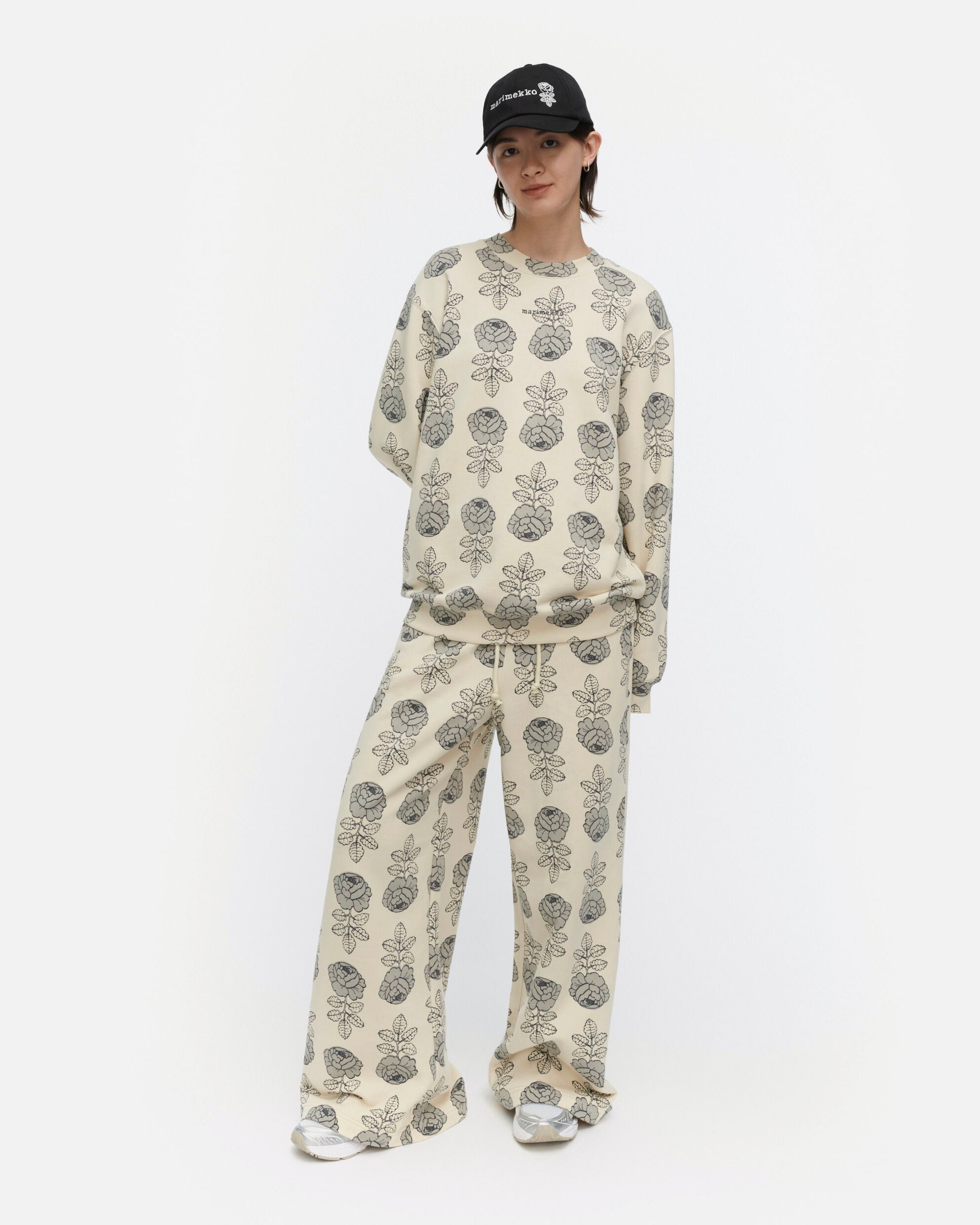 美品 Marimekko マリメッコ kioski LOKKI プルオーバースウェットパーカー 52219149414 XSサイズ ベージュ レディース 古着 中古 USED 中古・古着通販】marimekko (マリメッコ) 【kioski】Unikko / Lona