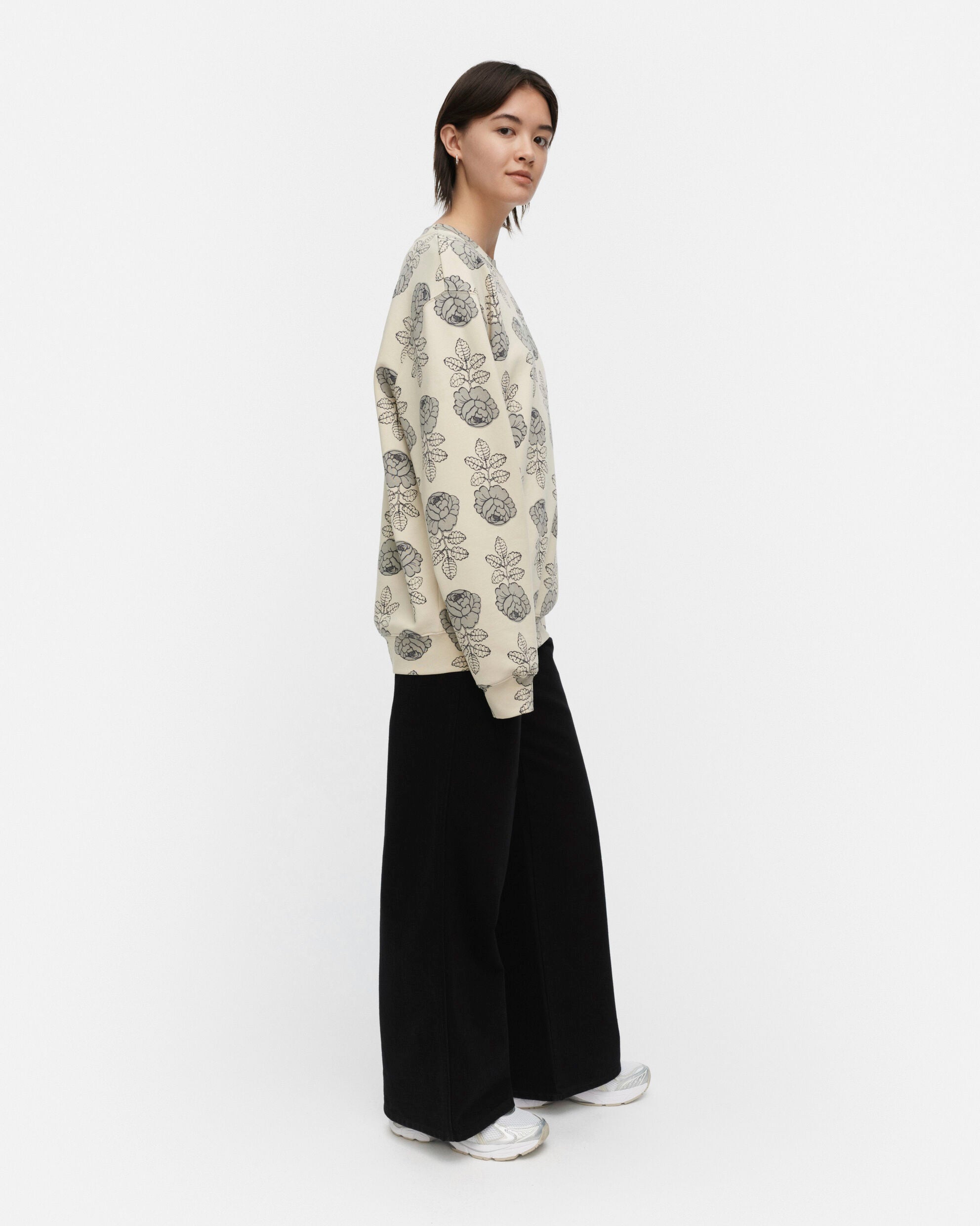 Loisto Vihkiruusu/ Kioski sweatshirt
