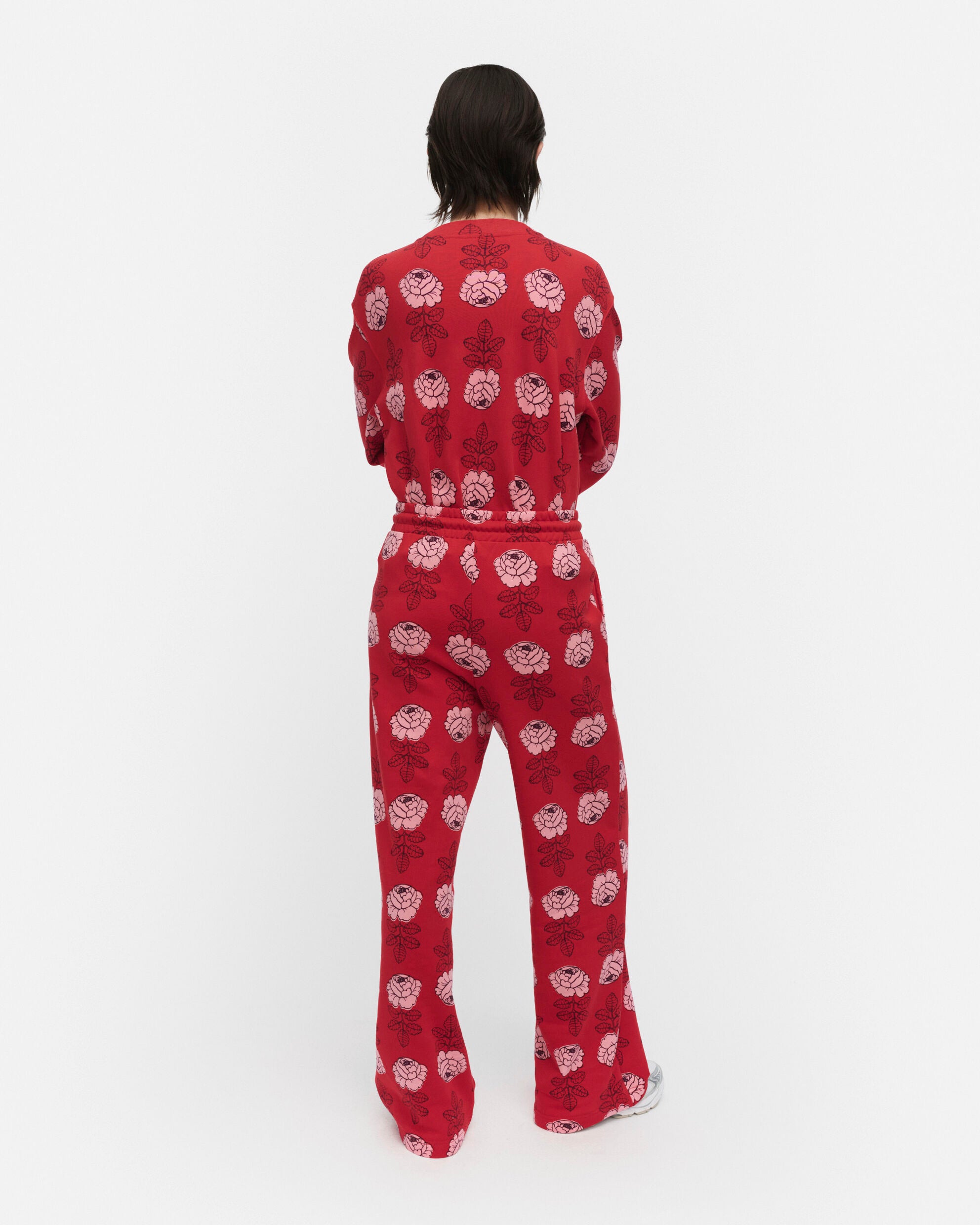 Varret Vihkiruusu Kioski sweatpants
