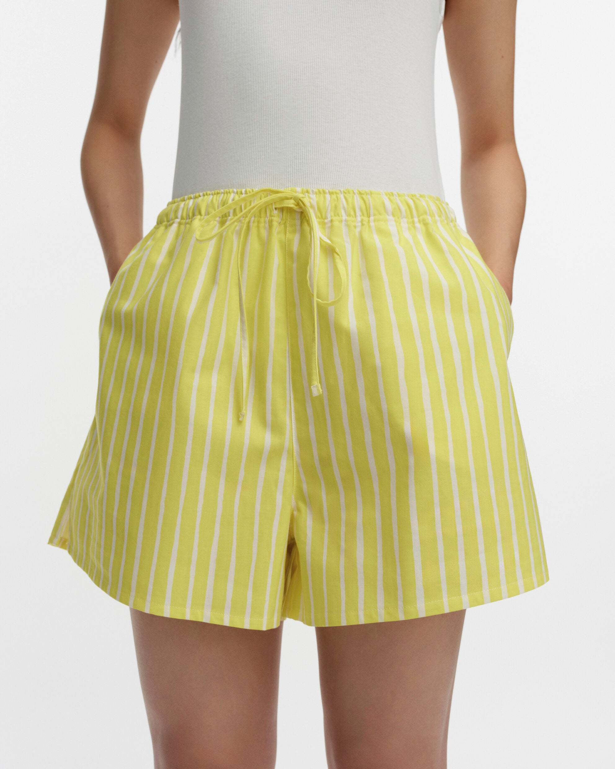 Diagonaali Piccolo Kioski shorts