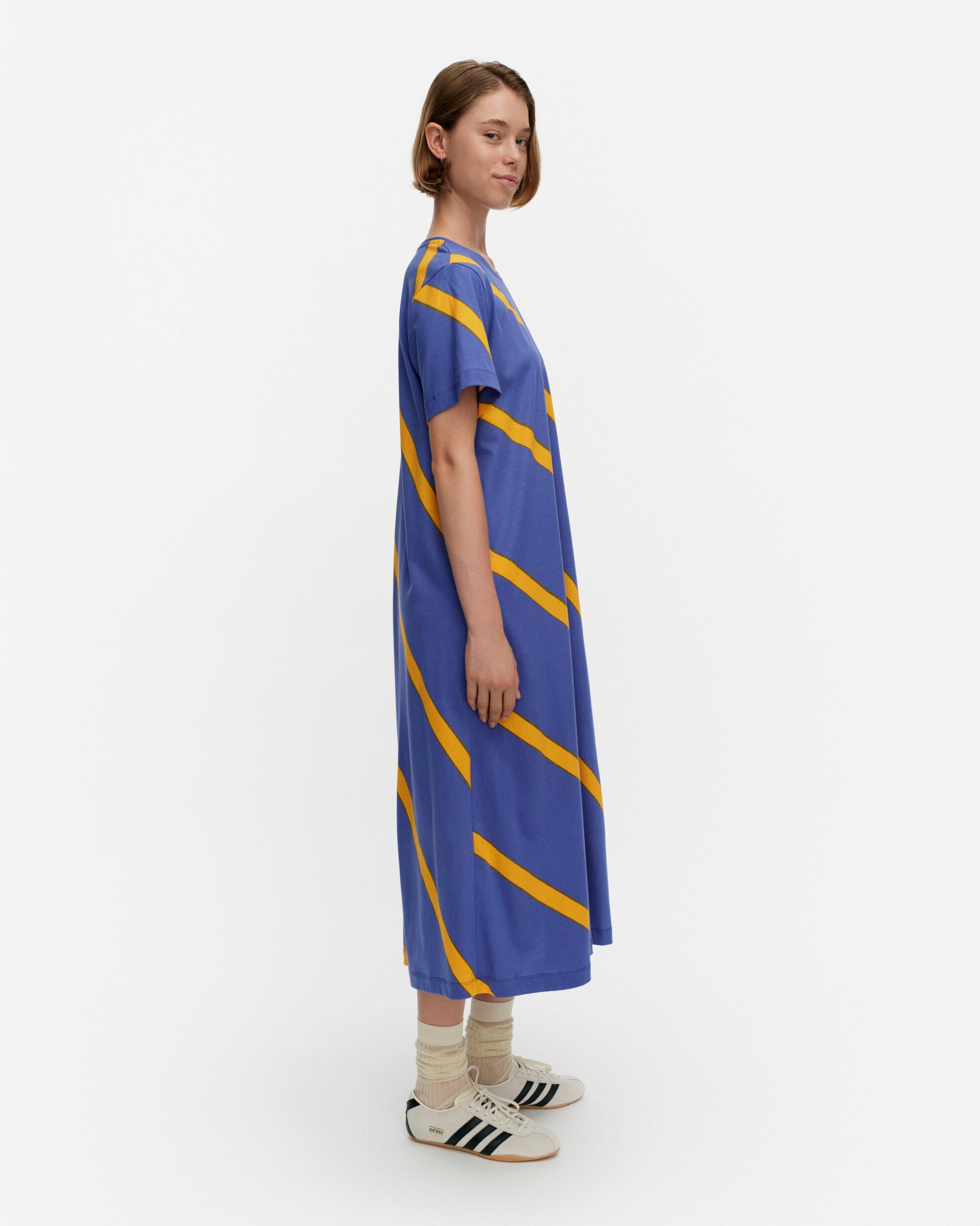txt
Robe à pois Basso