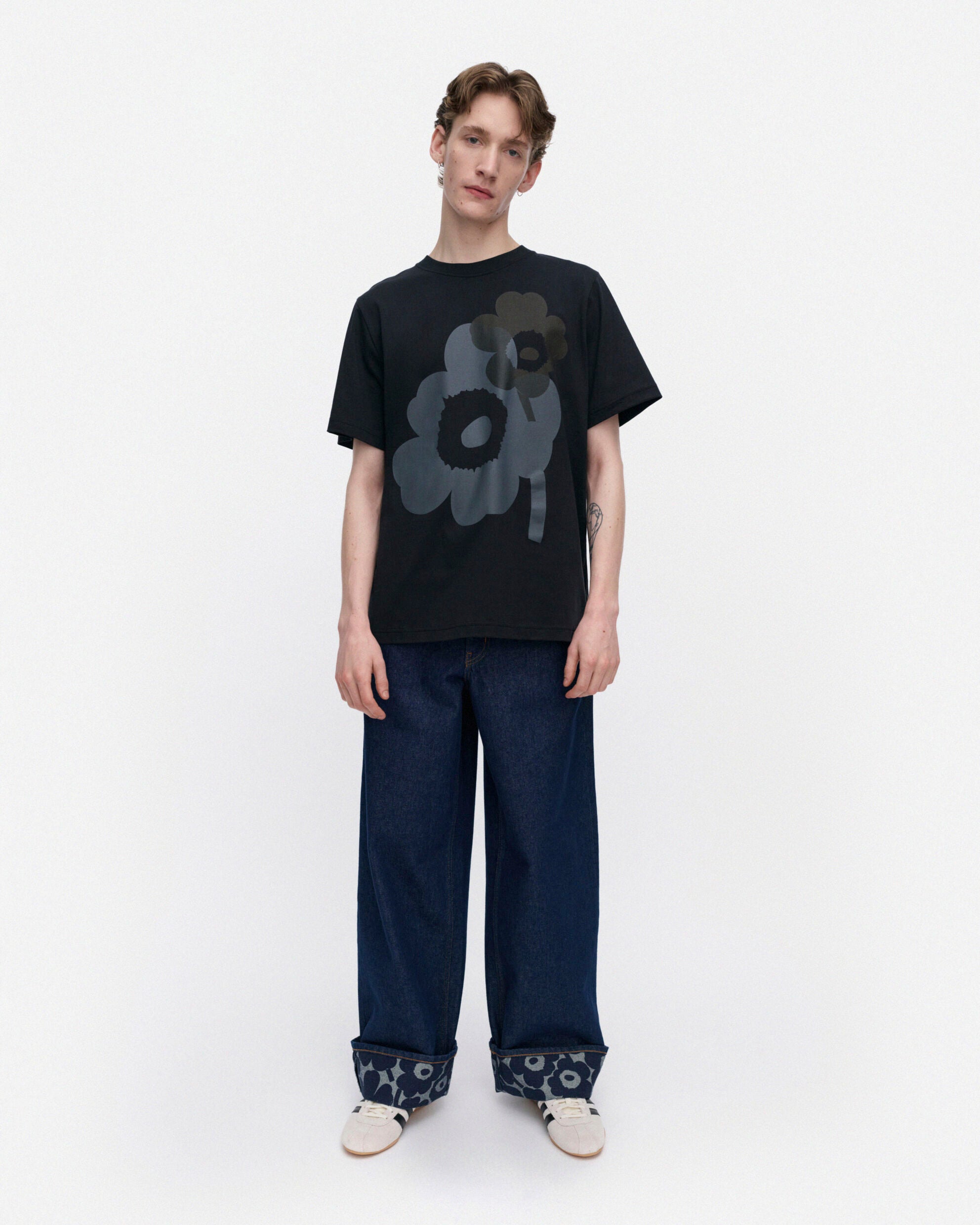 Embla Unikko Placement Kioski t-shirt