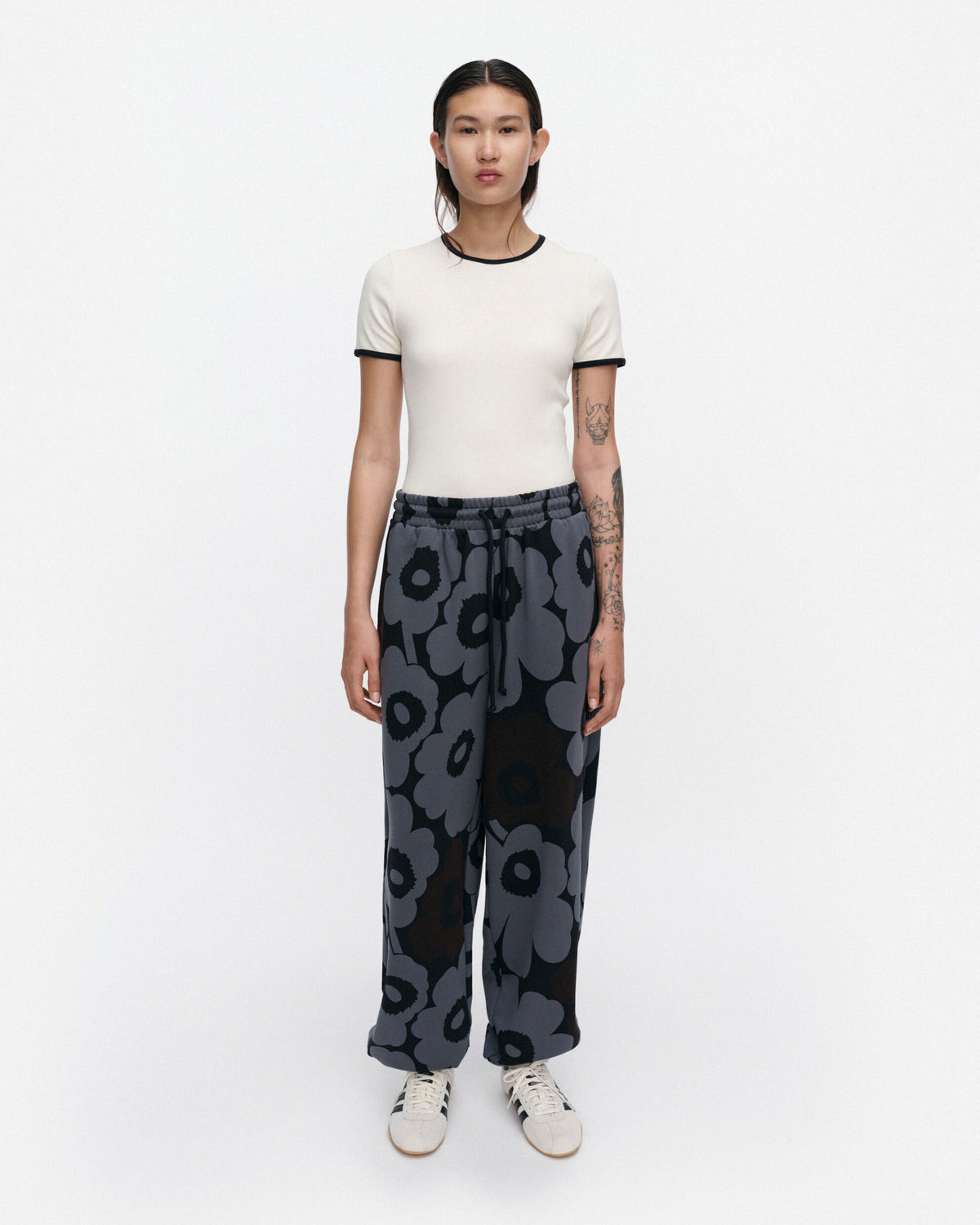 Joggerit Pieni Unikko Kioski sweatpants
