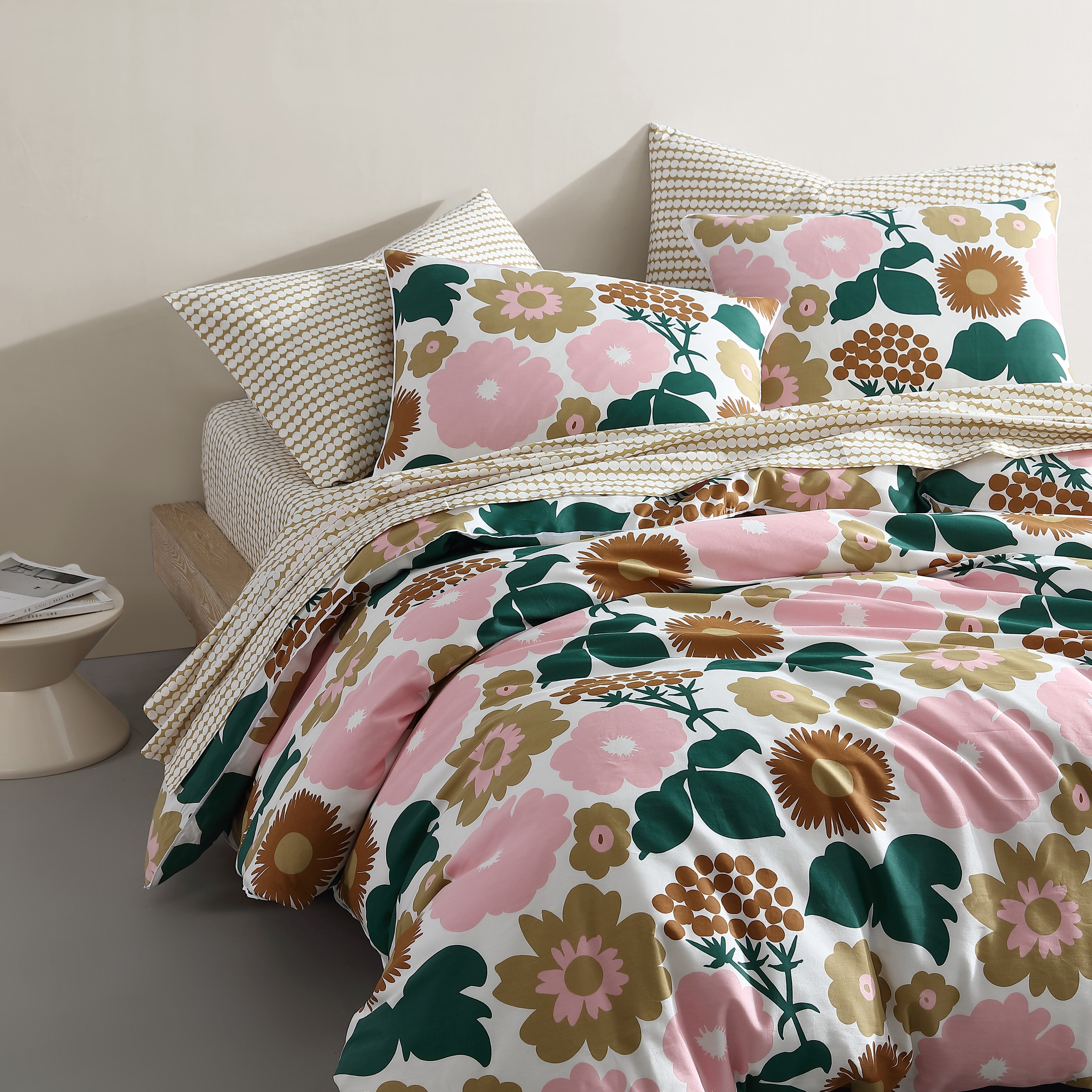 Marimekko Pieni Kukkatori Multi Full Queen Duvet Cover Set