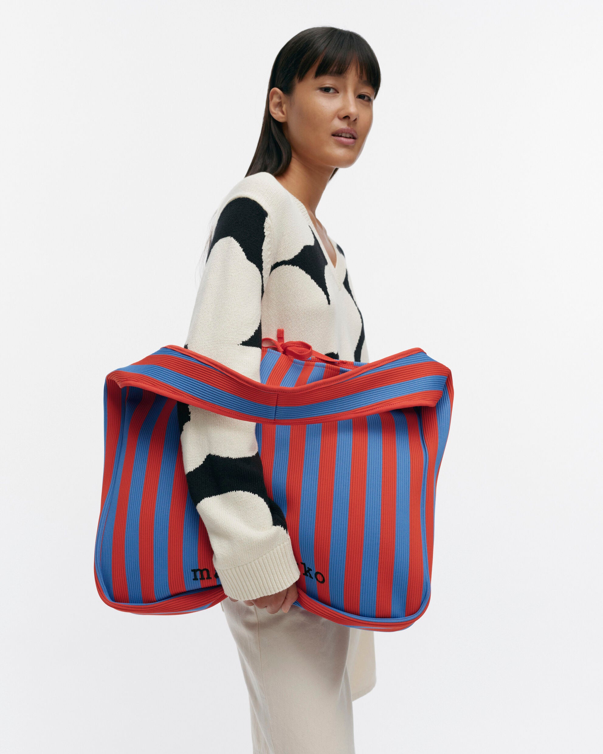 Knitted Bag Large Merirosvo shoulder bag