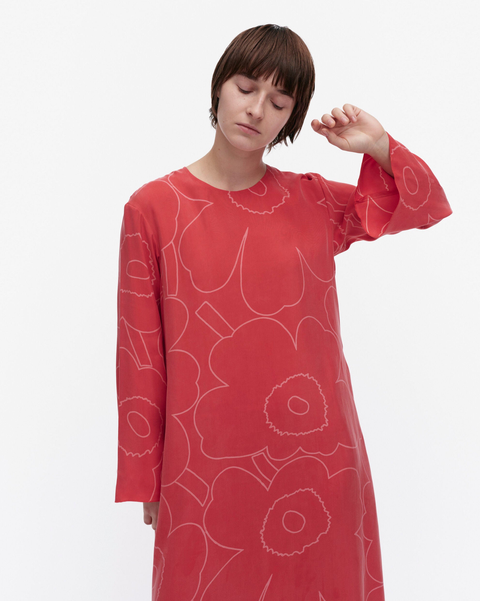Fluidi Piirto Unikko dress