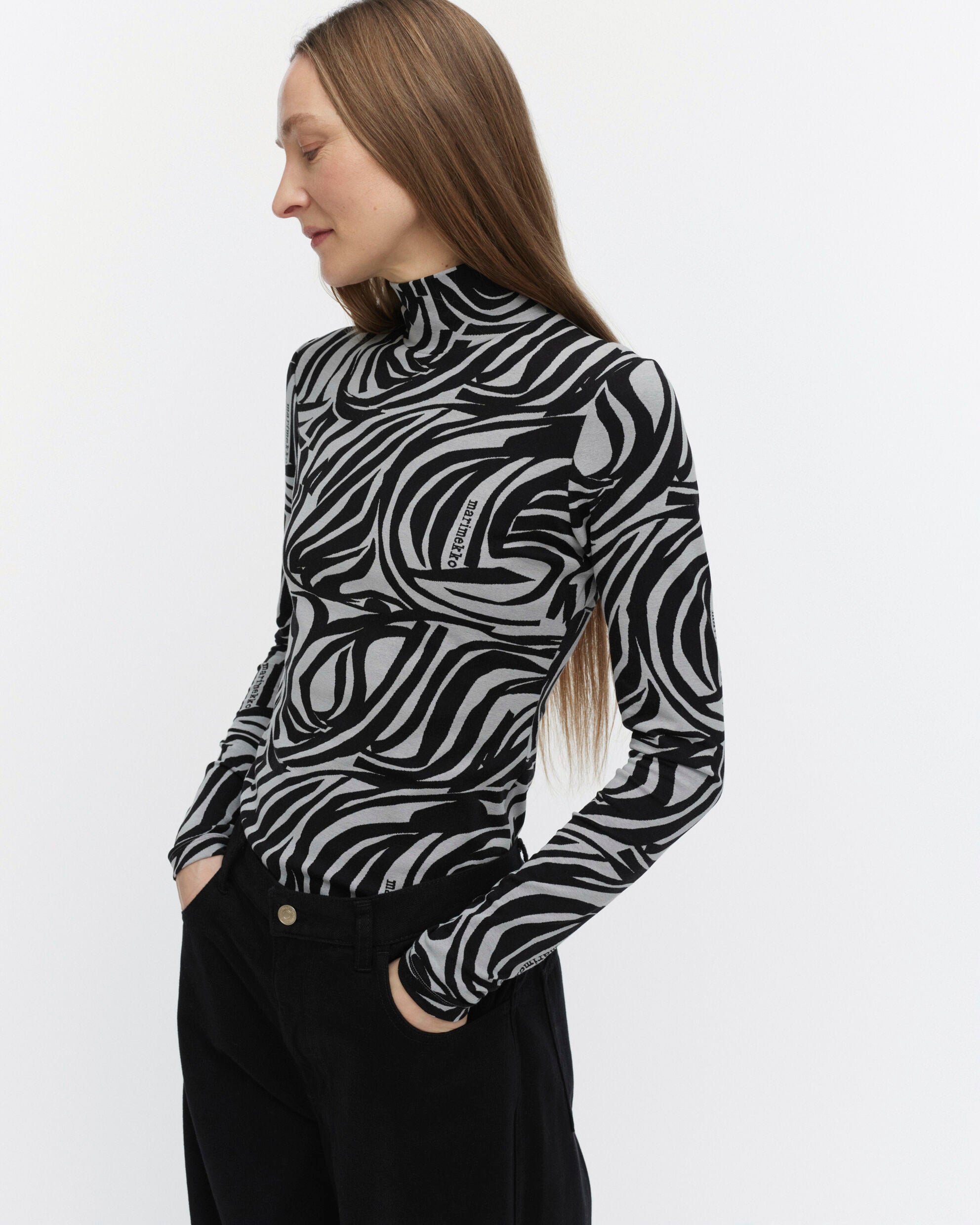 Jäkälä Jokuraita Logo turtleneck shirt