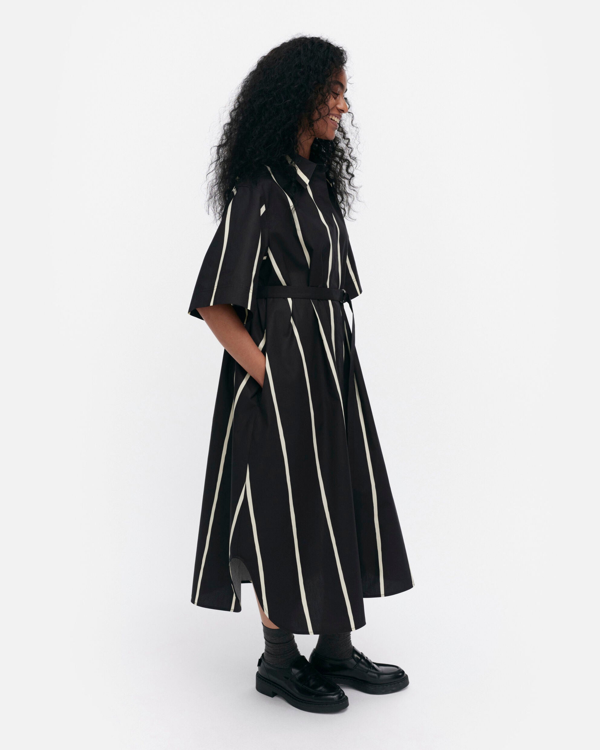 Paperi Puhveli dress