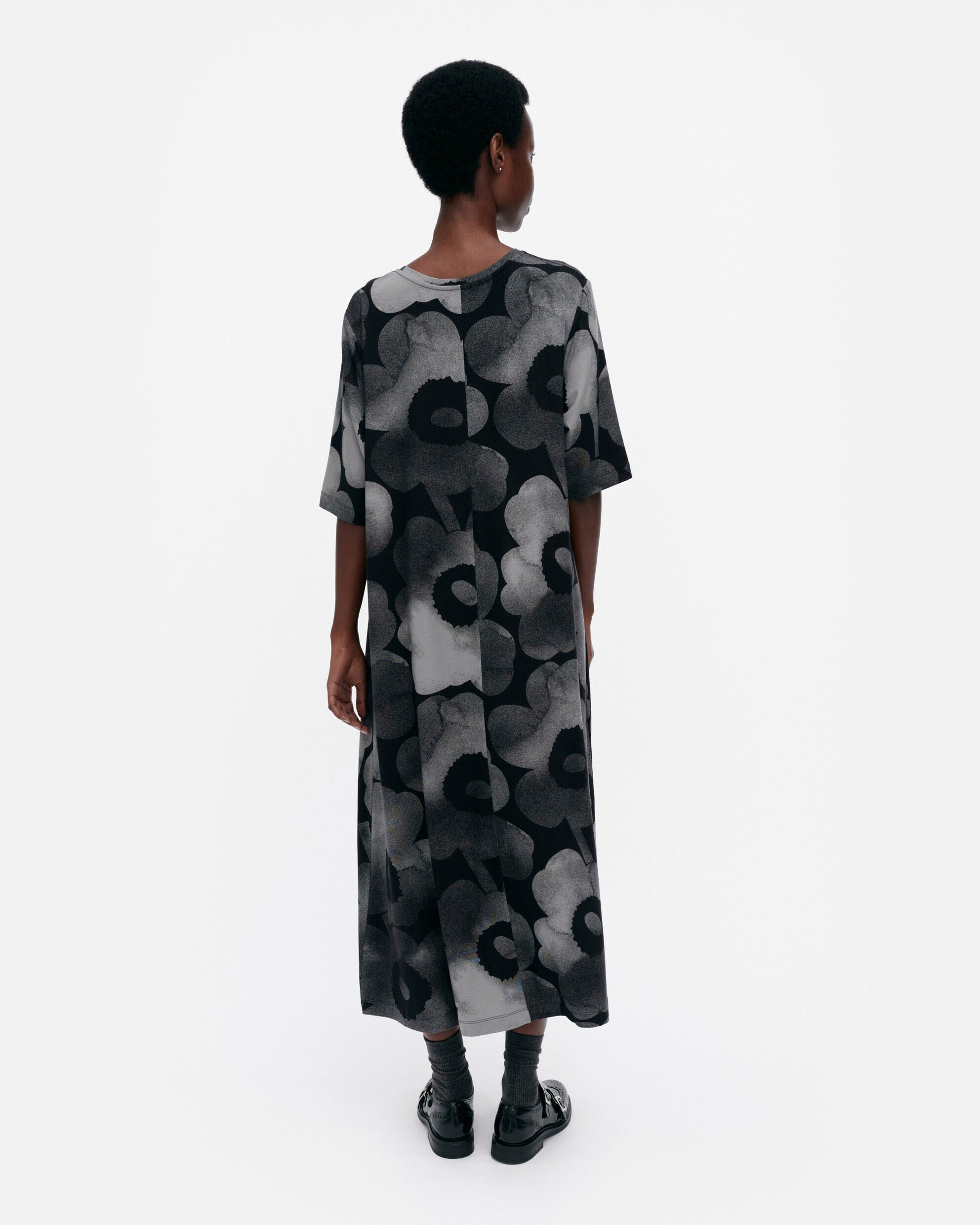 Robe Rento Akvarelli Unikko