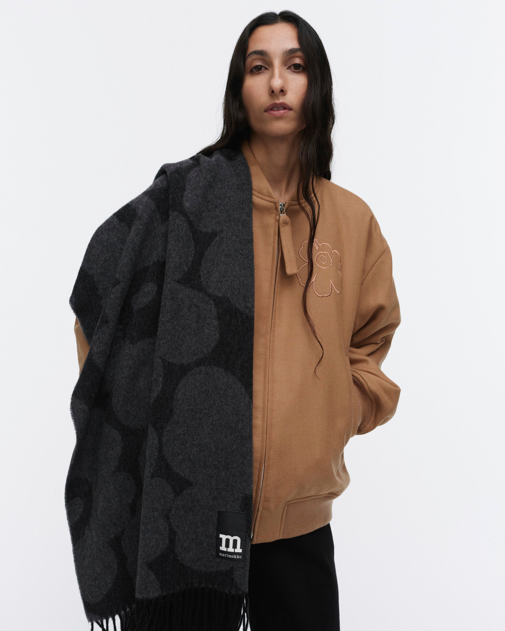 Identtinen Unikko Scarf