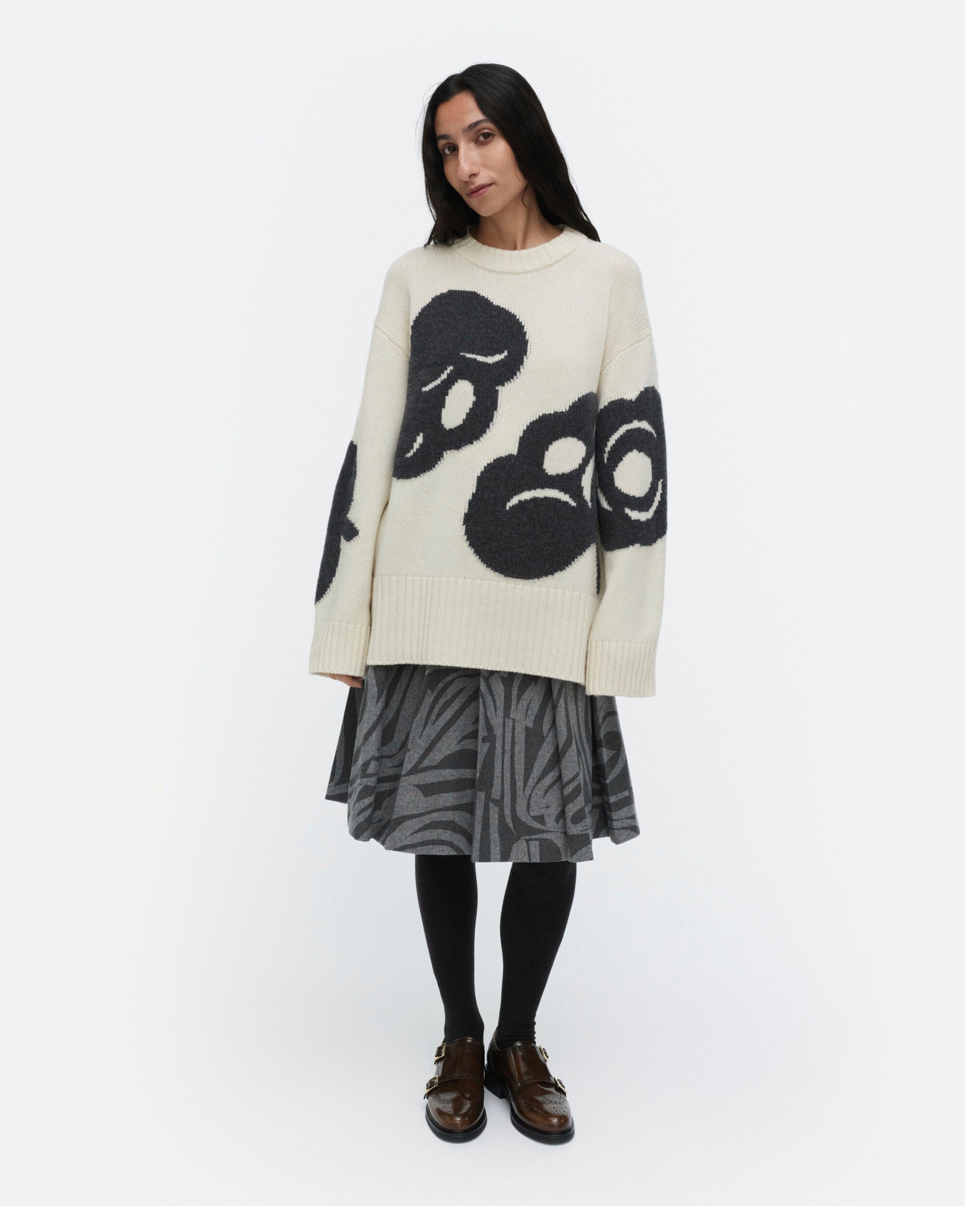 Pull-over en laine tricotée Luonto Tumma