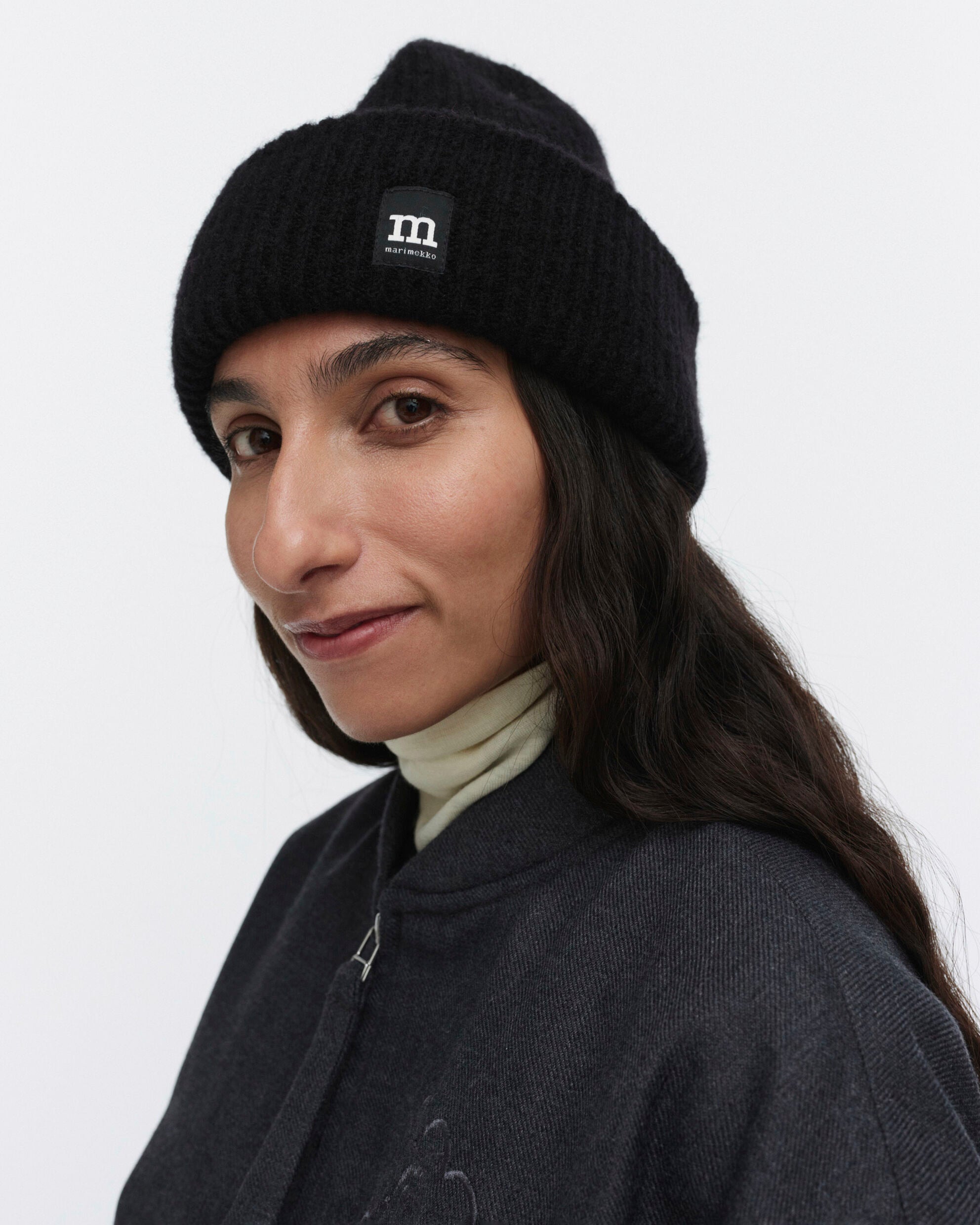 Pjettar II Beanie