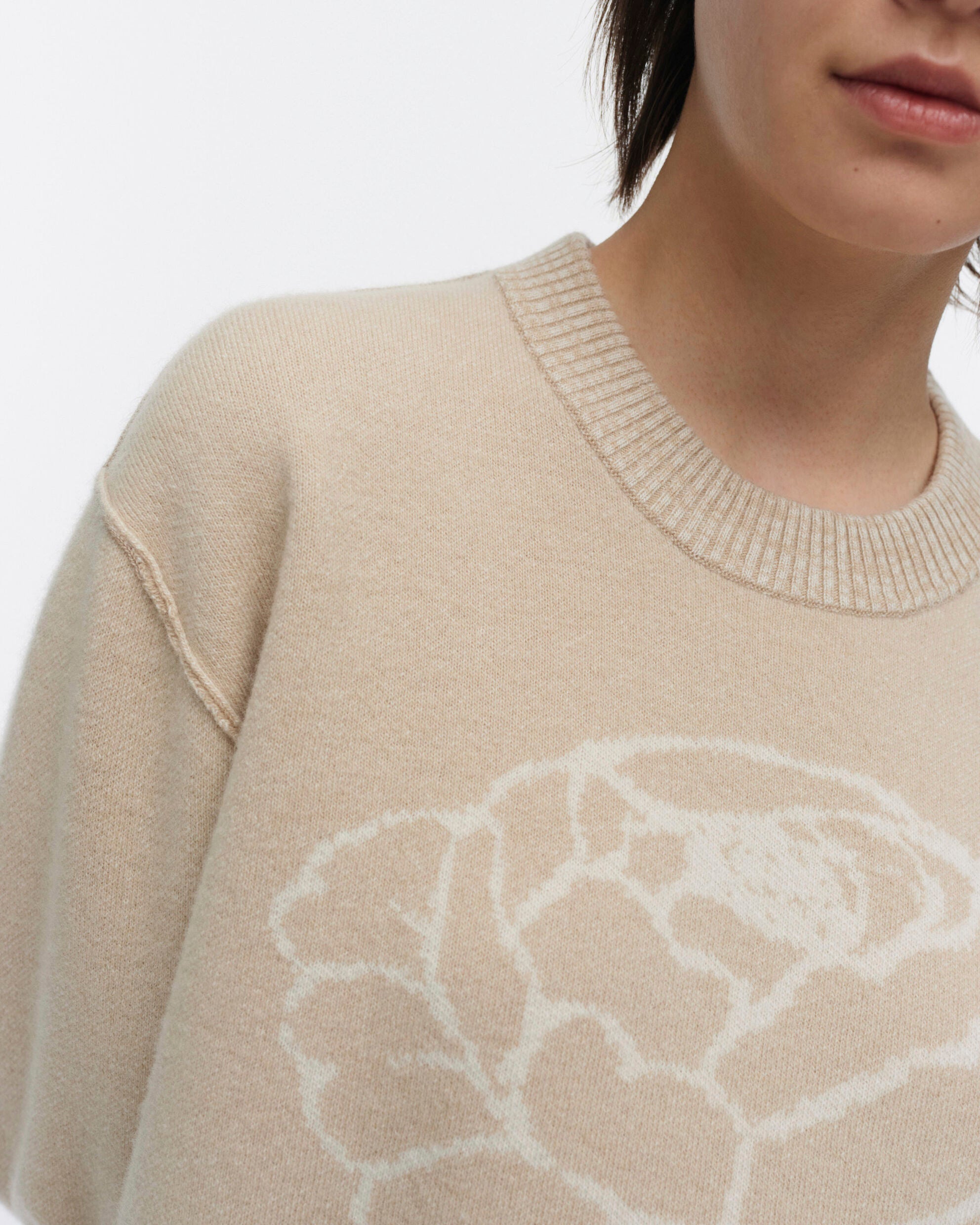 Rws Ruusut Vihkiruusu Knitted wool pullover