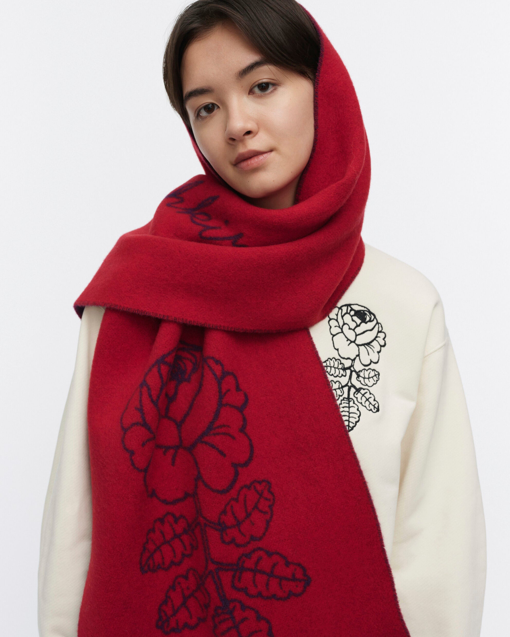 Sävellys Vihkiruusu Kioski scarf