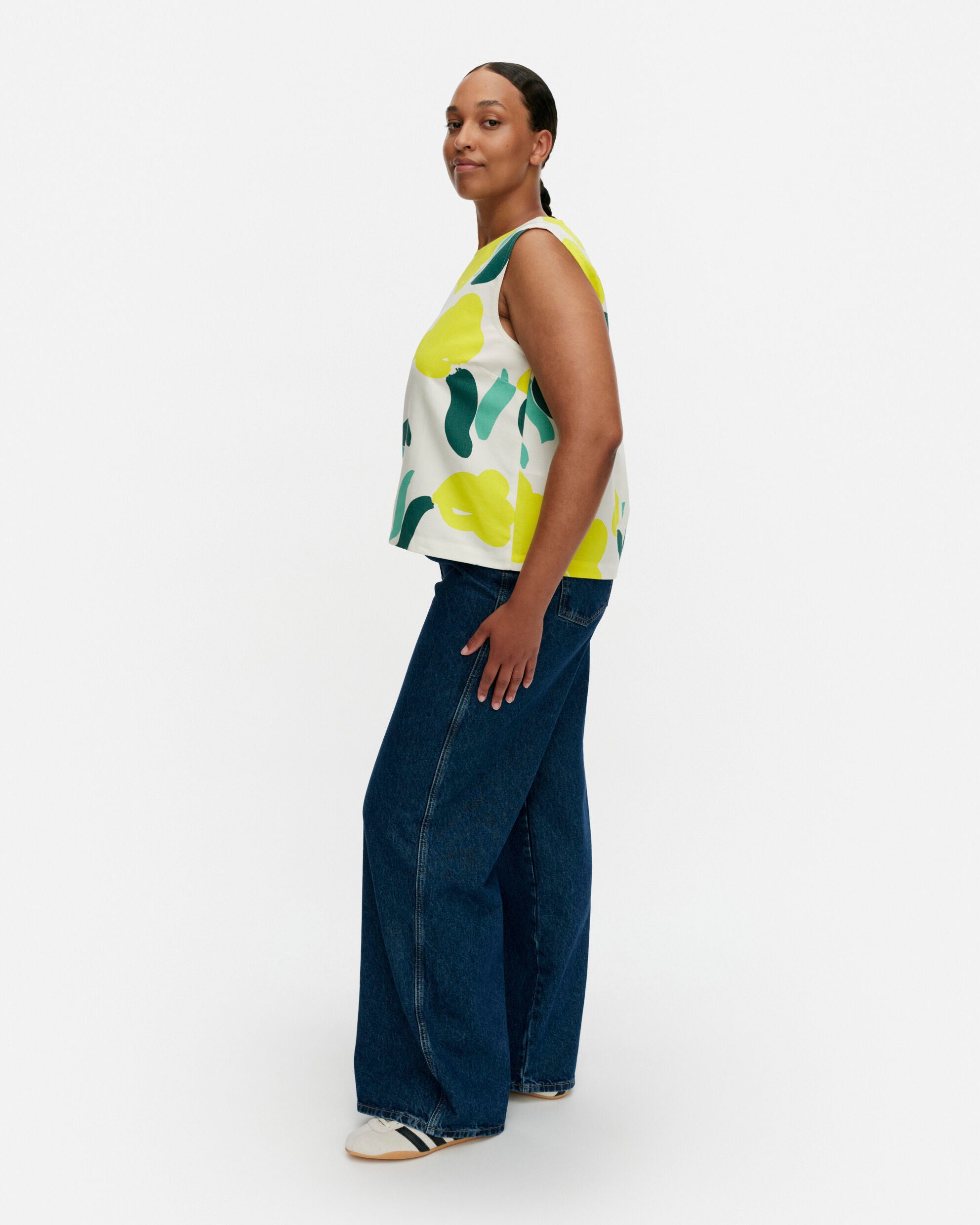 Erilaisia Lemmitty Top