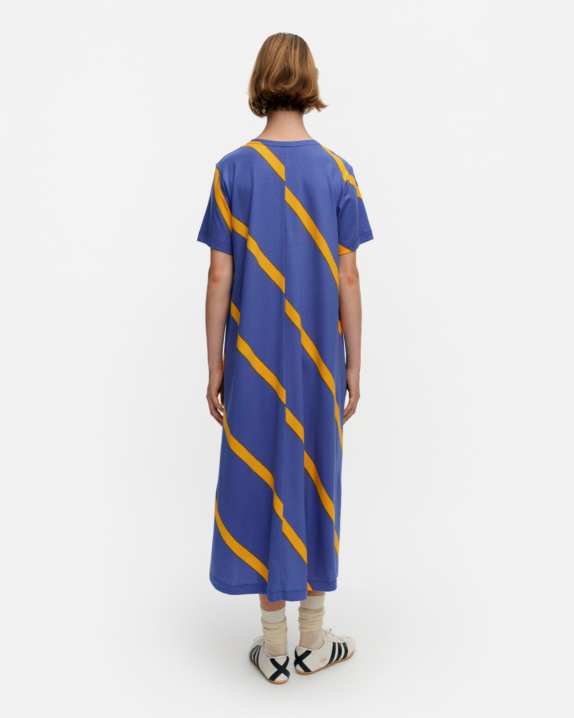 txt
Robe à pois Basso