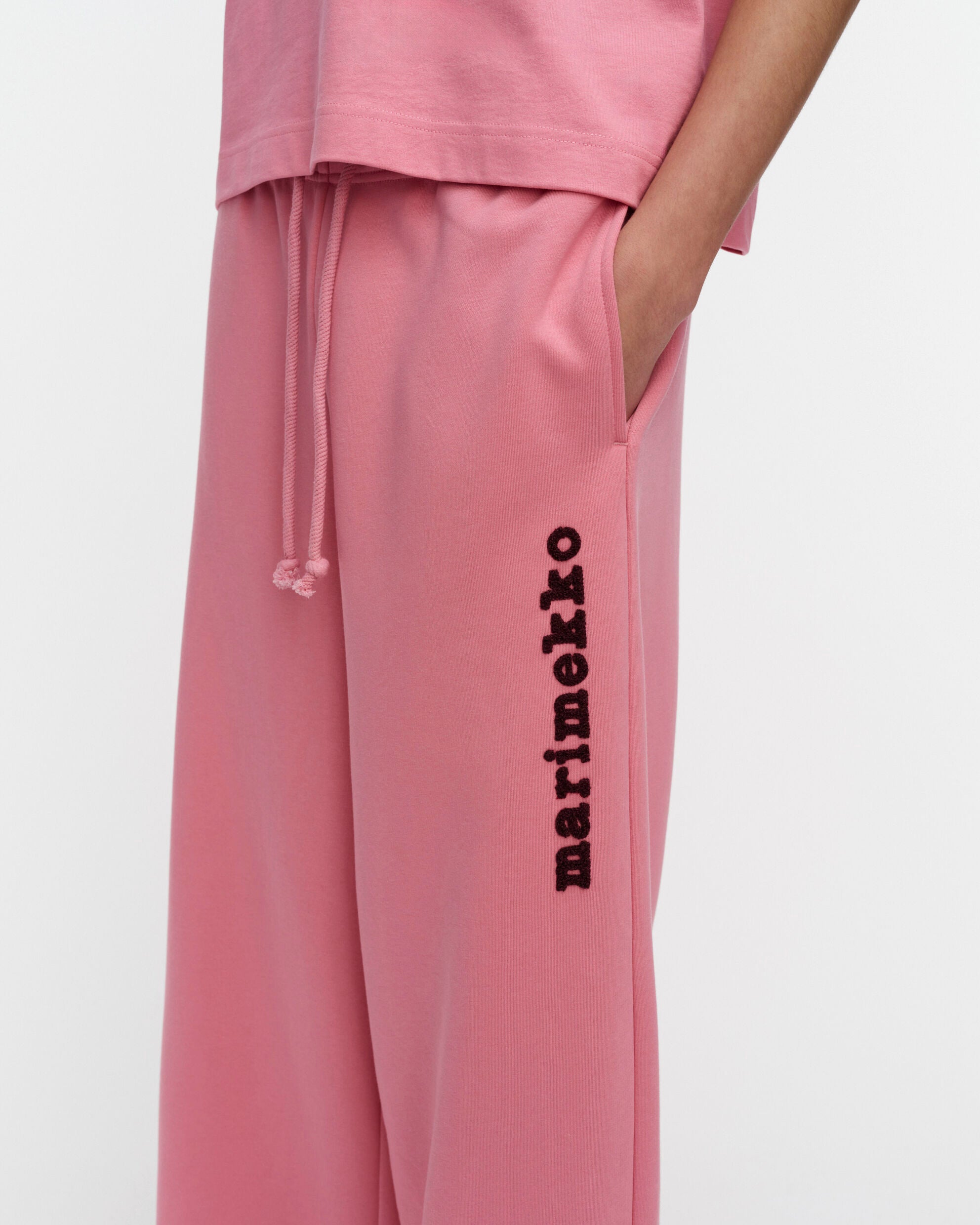 Kikapo Logo Placement sweatpants
