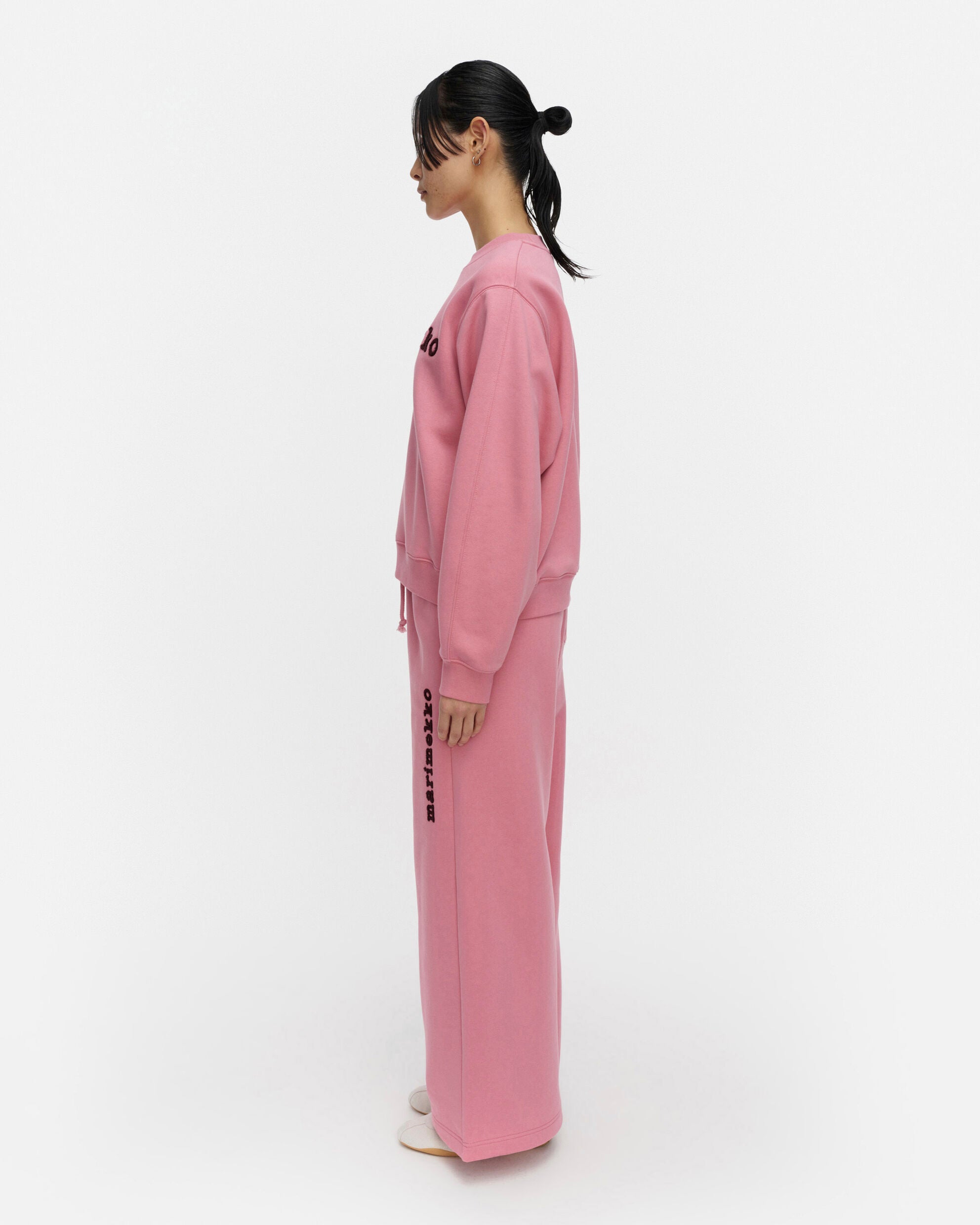 Kikapo Logo Placement sweatpants