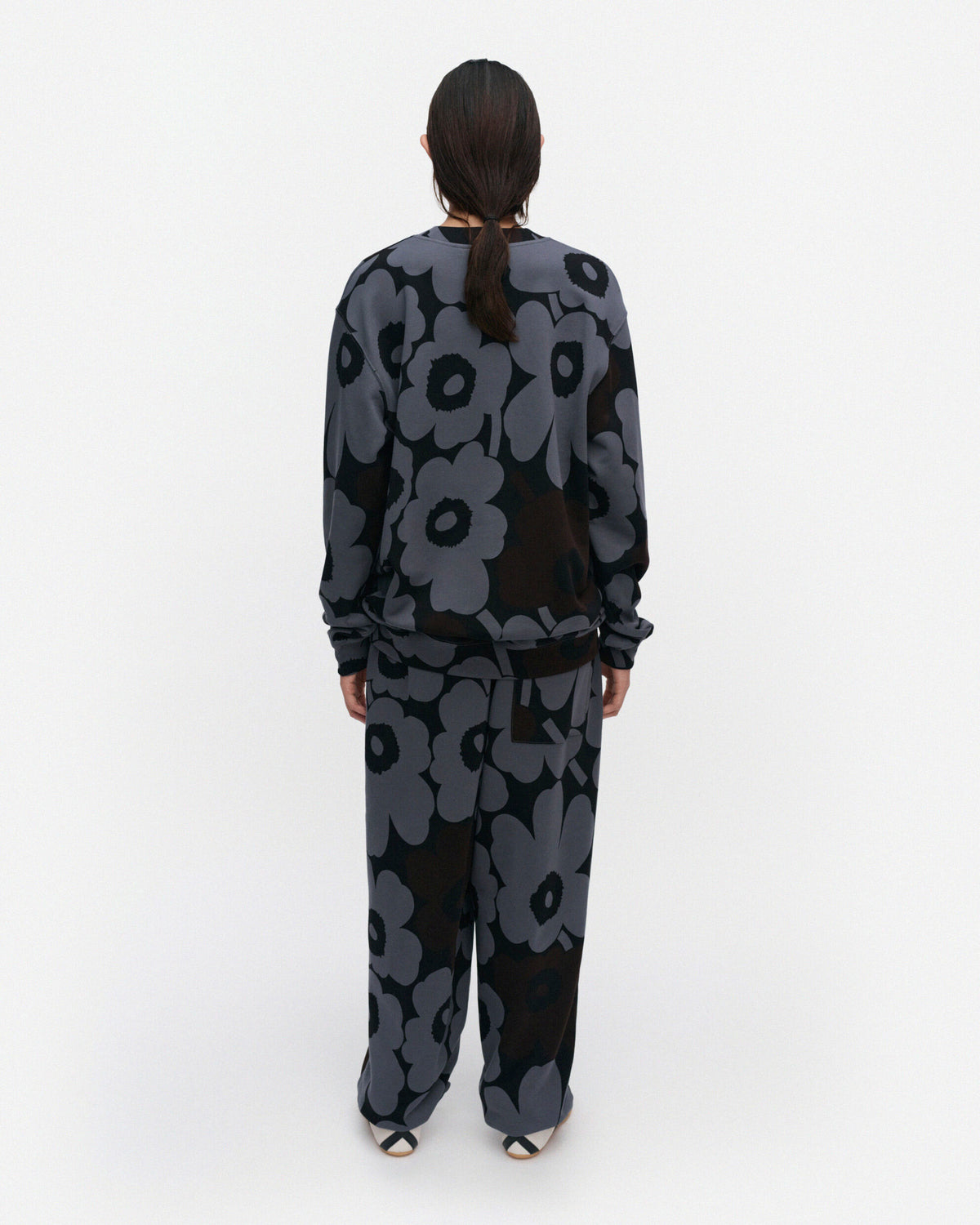 Loisto Pieni Unikko Kioski sweatshirt