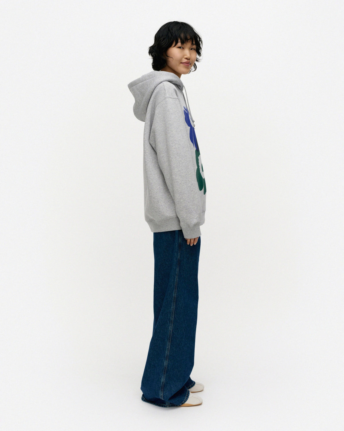 Teesi Unikko placement Kioski hoodie